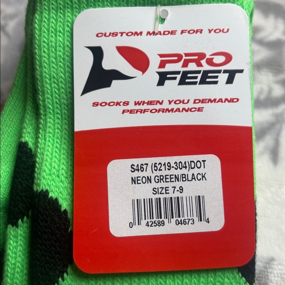 💚💚 Green Neon and Black Polka Dot Socks.                   💚💚🧦Box4 - Picture 5 of 8